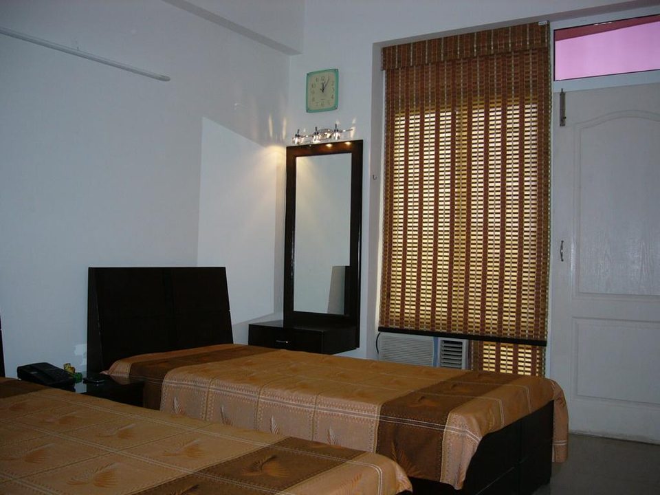 Bestech Park View City 1