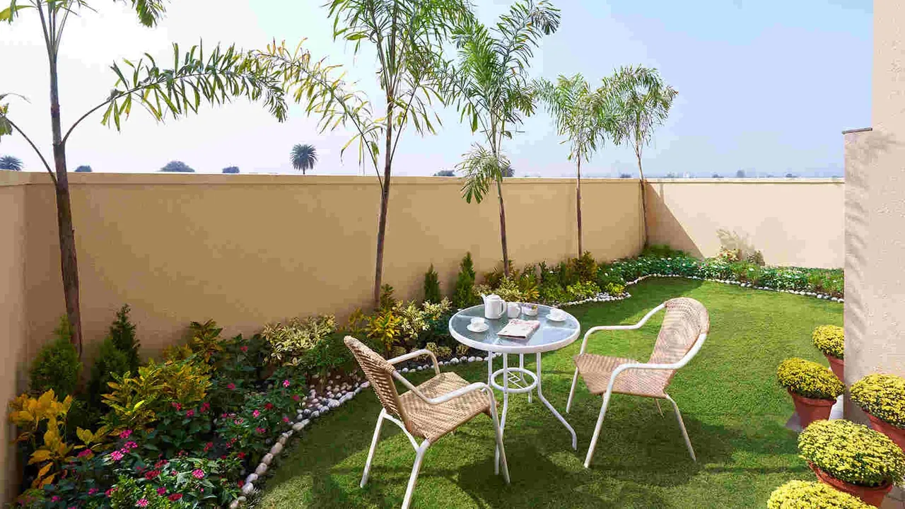 Central Park Flamingo Floors private rear garden of a ground-floor home