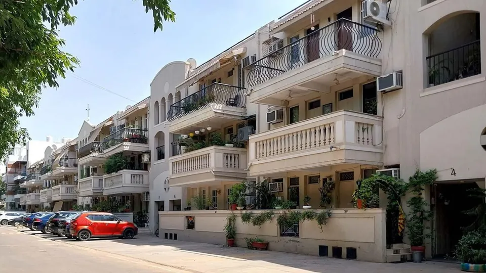 DLF Exclusive Floors sector 53 Golf course road Gurgaon 