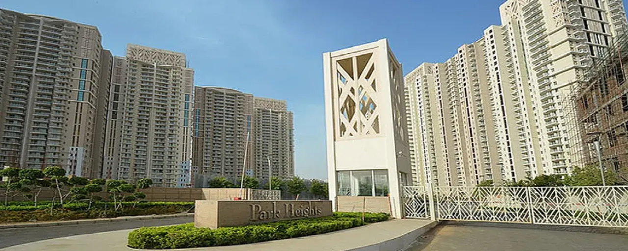 DLF Park Place entrance sculpture and towers