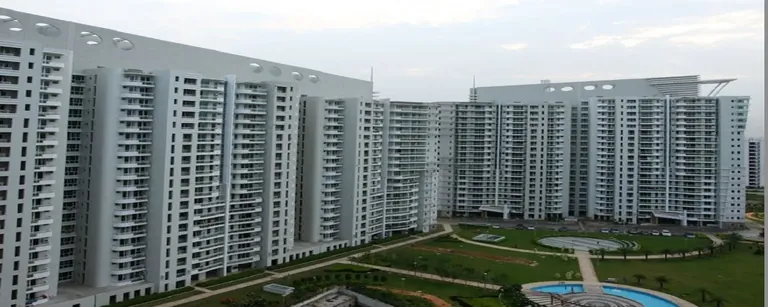 DLF The Icon towers around the central courtyard and pool