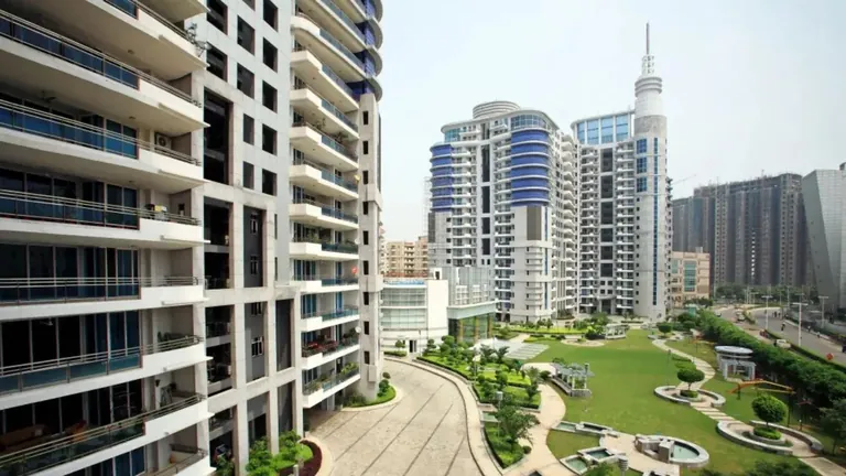 DLF The Pinnacle towers around the central lawn