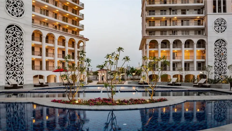 DLF The Skycourt images