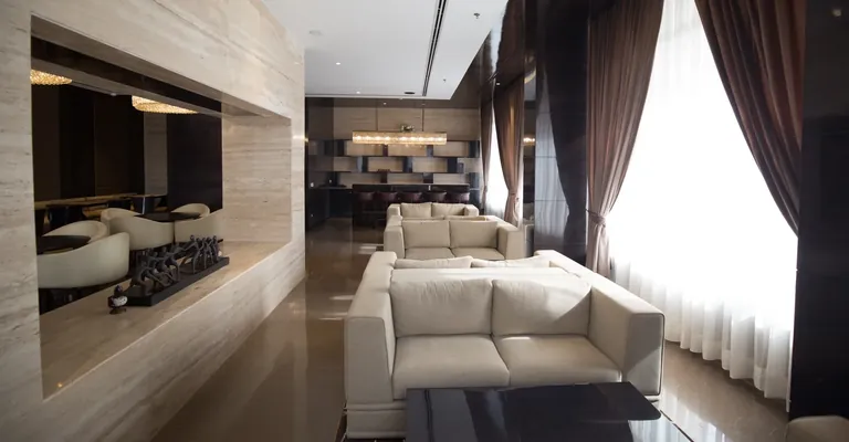 Paras Irene actual photo of the club lounge