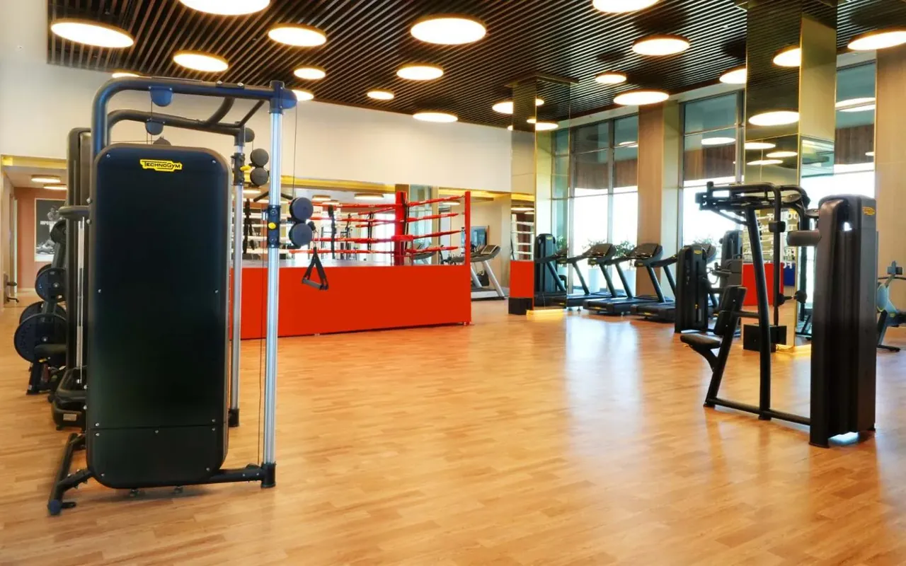 Puri Diplomatic Greens clubhouse gym