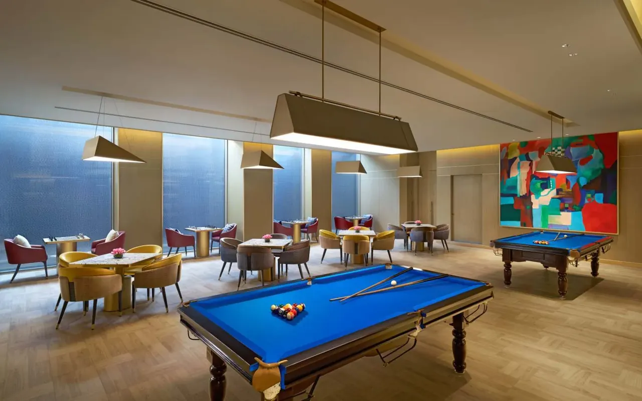 Puri Diplomatic Greens clubhouse billiards room
