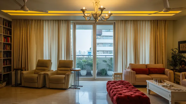 Salcon The Verandas family lounge with balcony
