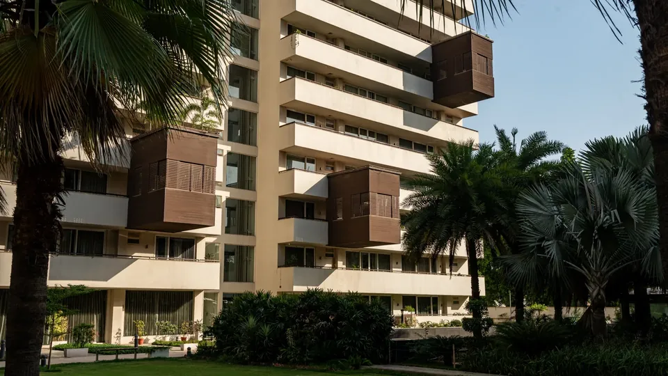 Salcon The Verandas tower facade with palm gardens