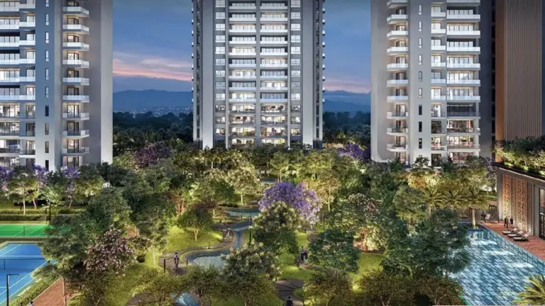 Silverglades The Legacy central garden at night, artist's impression
