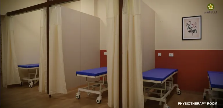 Silverglades The Melia First Citizen physiotherapy room with treatment beds